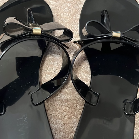 Michael Kors Bow Sandals - Picture 10 of 11